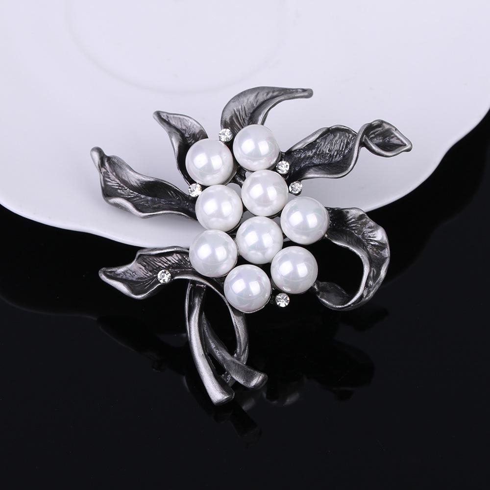 Alloy Brooch Retro High-End Light Luxury Clothing Accessories High-End Pin Jewelry Camellia Brooch