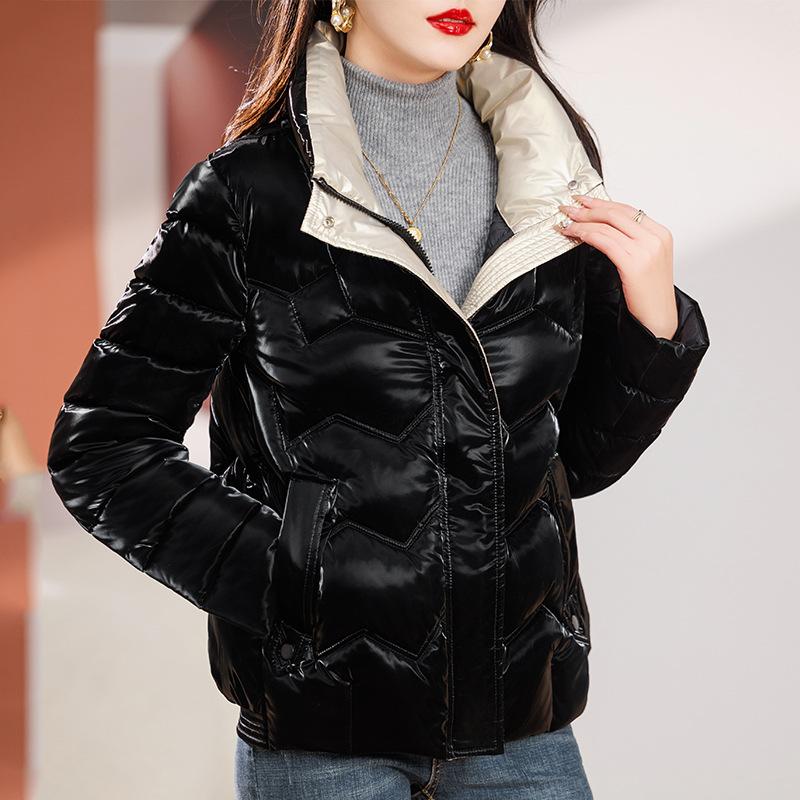 2025 Bread Suit Women's Short Cotton Jacket Winter New Pearlescent Glossy Cotton Jacket Fashion Korean Version Loose Thickened Padded Jacket