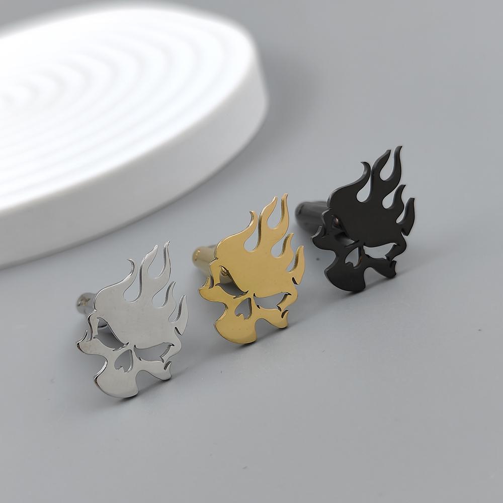 Men's flame skull hollow cufflinks, high-quality gold-plated shirt and suit buttons, formal jewelry, father's gift