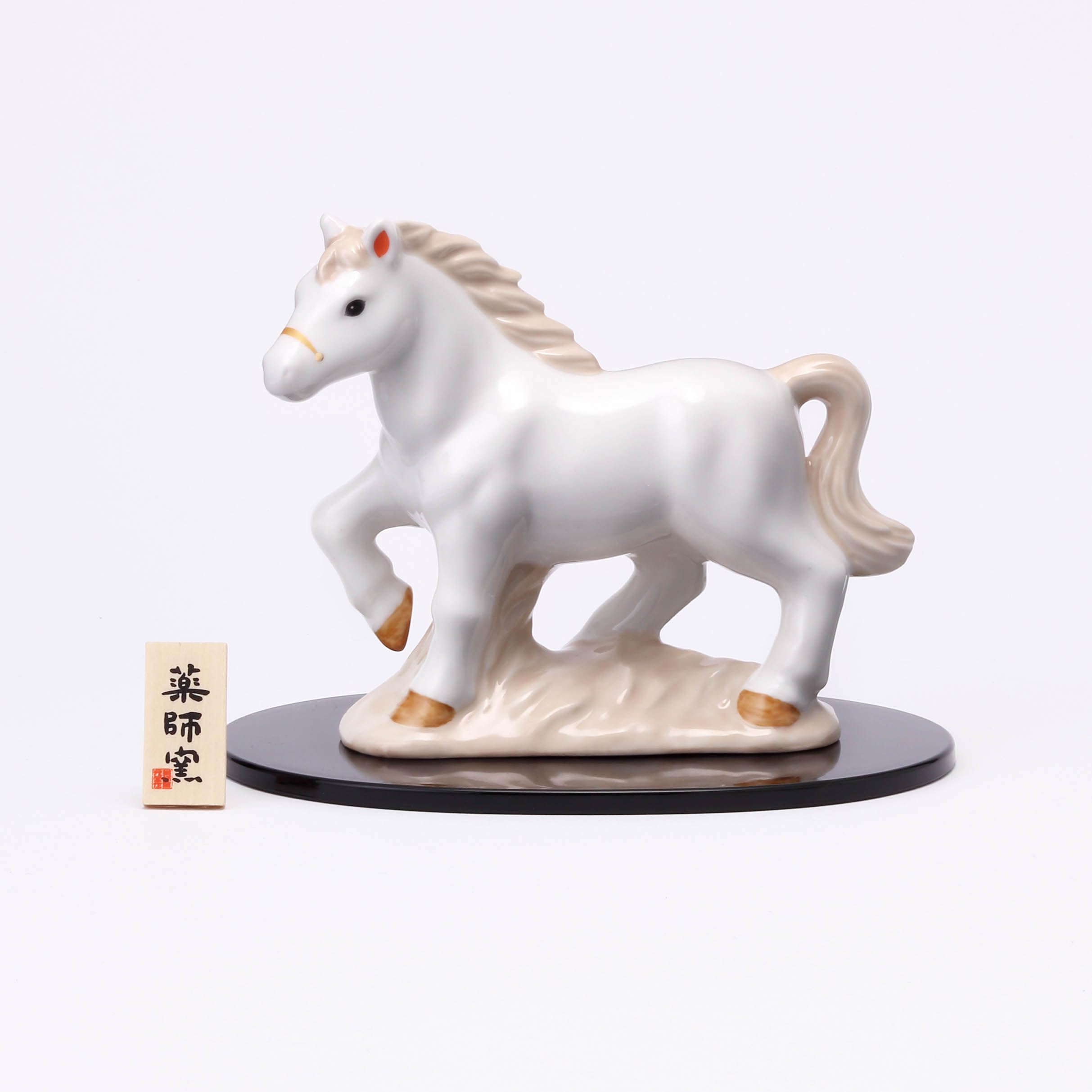 

Yakushi Kiln White Shang Fortune Horse (White Shun) 37