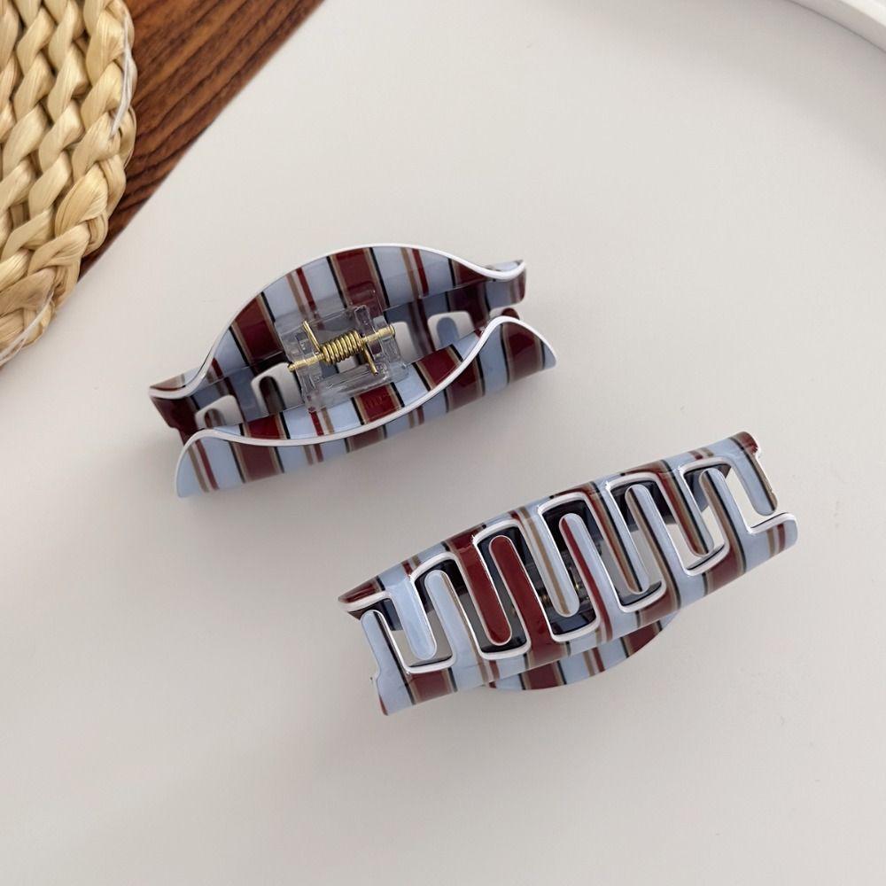 Fashion Stripe Design Acetate Hair Claw Strong Hold Semicircle Shark Clip Elegant Minimalist Hair Clip Back-Head Updos