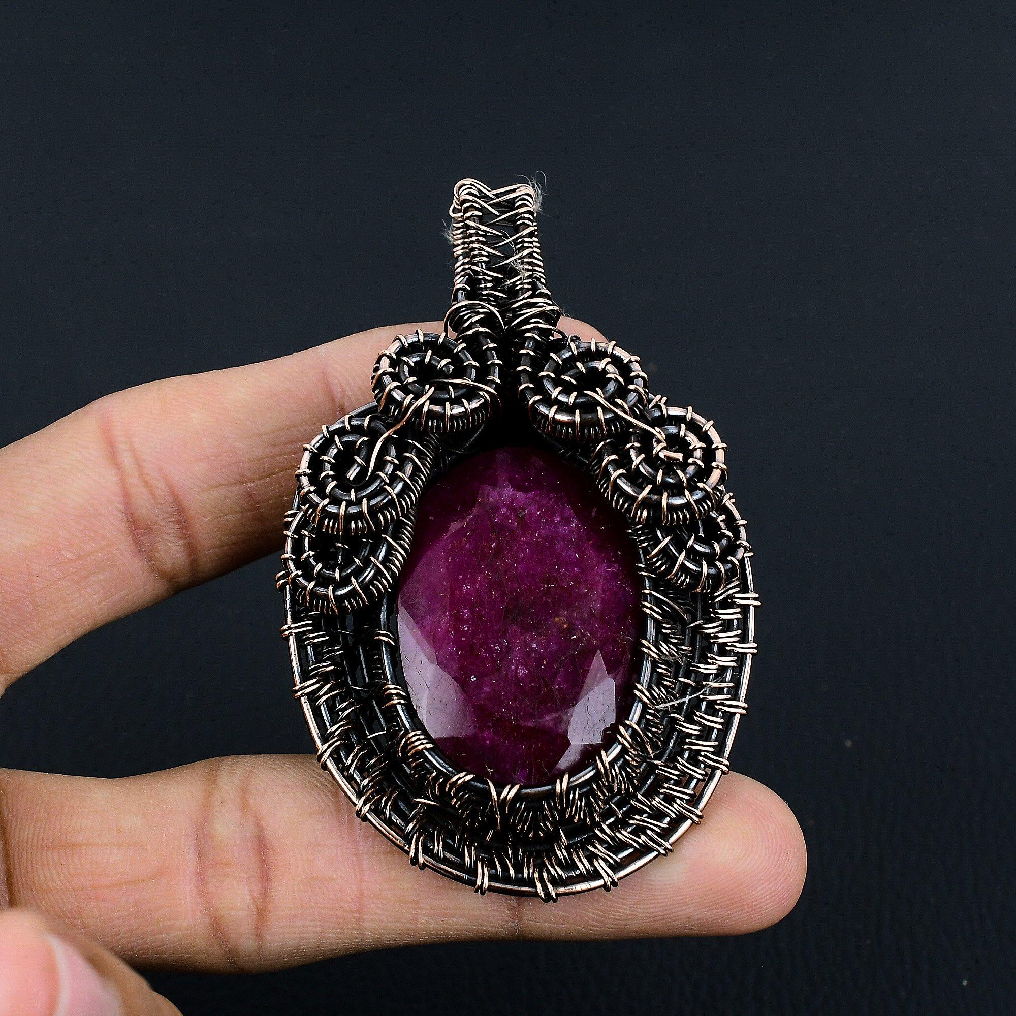 

Рубиновый кулон Ювелирные изделия из драгоценных камней, Кулон ручной работы, обернутый медной проволокой 999 пробы, Ювелирные изделия новейшего дизайна 2.55 Inches