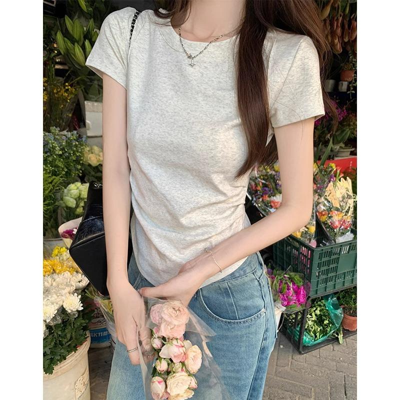 Koreański uniwersalny krótki top w stylu BM w jednolitym kolorze z plisami bocznymi, krótkim rękawem, lato 2024, biały damski T-shirt