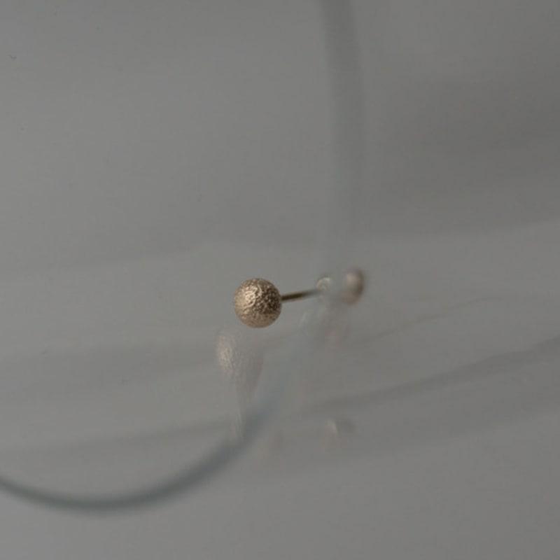 Youngglow 14k Rough Ball Piercing