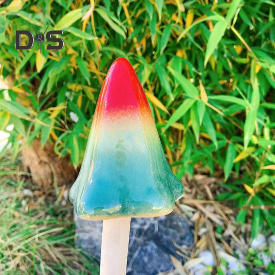 Pflanzeinsatz Keramikpilz, bunt glasierte Pilzdekoration, handbemalte Fliegenpilz-Skulpturen für die Dekoration des Feengartens im Freien