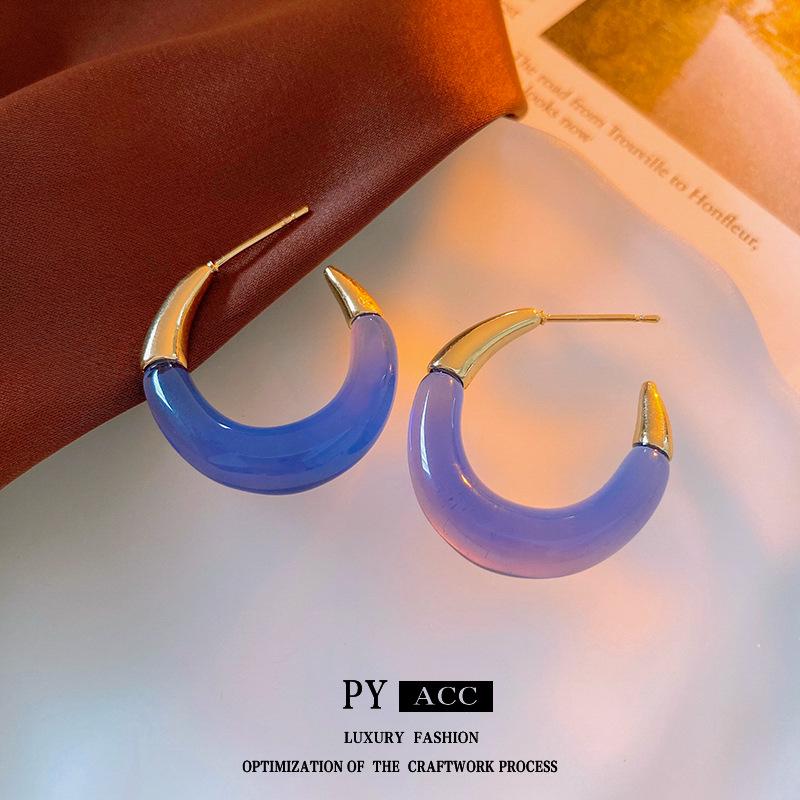 

European and American Minimalist Silver Crescent Hoop Earrings