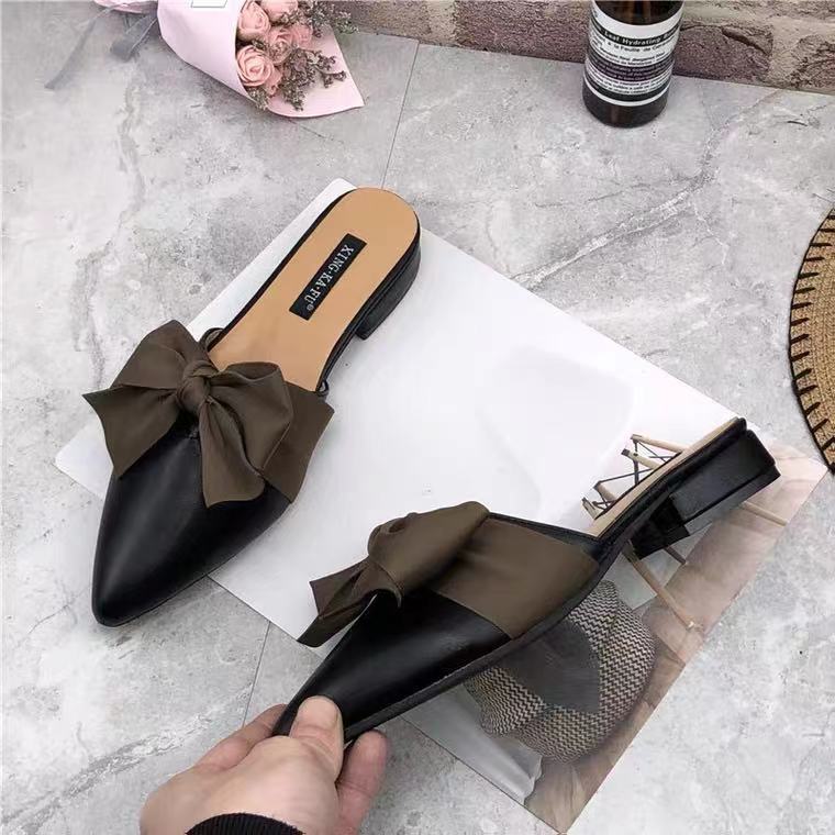 Half slippers women's outerwear 2025 new versatile flat fashion thick heel pedals niche foreign style anti-slip pointed toe