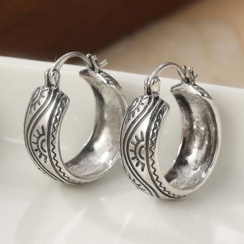 

Vintage Copper Color Hoops Women s Earrings Circle Hand Carving Pattern Party Daily Wear