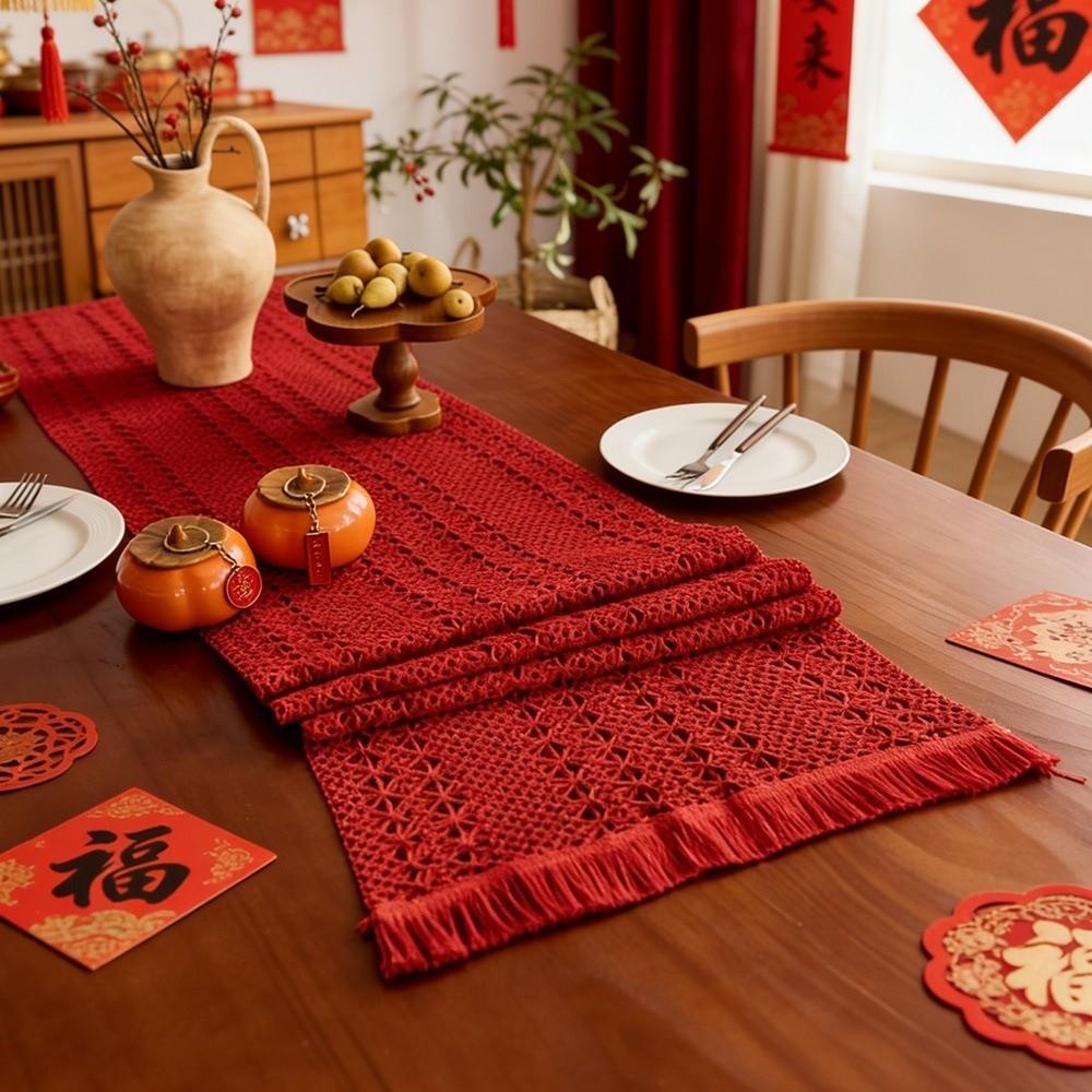 Camino de Mesa Decorativo de Año Nuevo Chino Tradicional Vintage Hueco con Borlas Runner Tira Larga Elegante Mantel Rojo