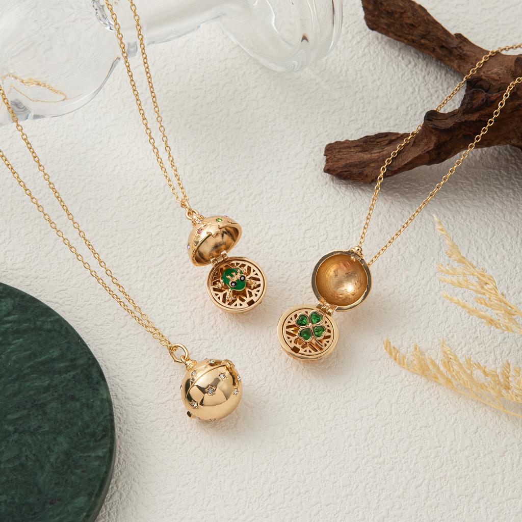 Retro Women'S Heart-Shaped Frog Opening/Closing Circular Pendant Necklace Elegant Accessory Gift.