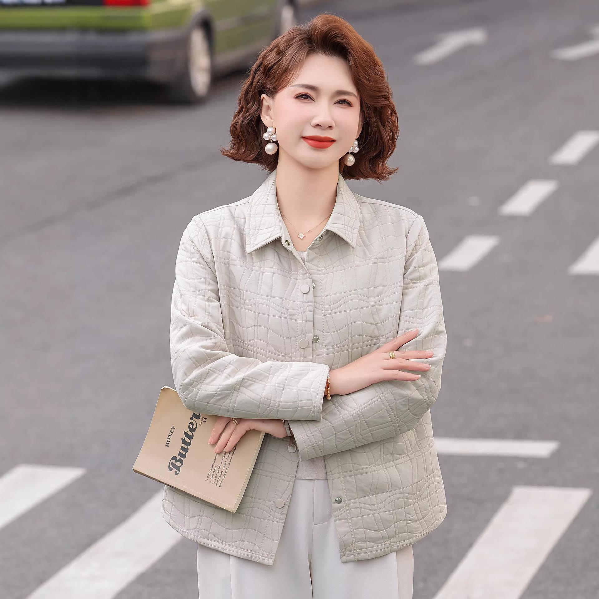Mother s Day Spring Wave Pattern Jacket for Middle-aged Women 2026 - Loose Fit Top 2XL (125-140 lbs)