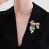 Luxury Bowknot Pendant Pearl Brooches Deliicate Zircon Bow Corsage for Women Exquisite Banquet Jewelry Accessories Gifts