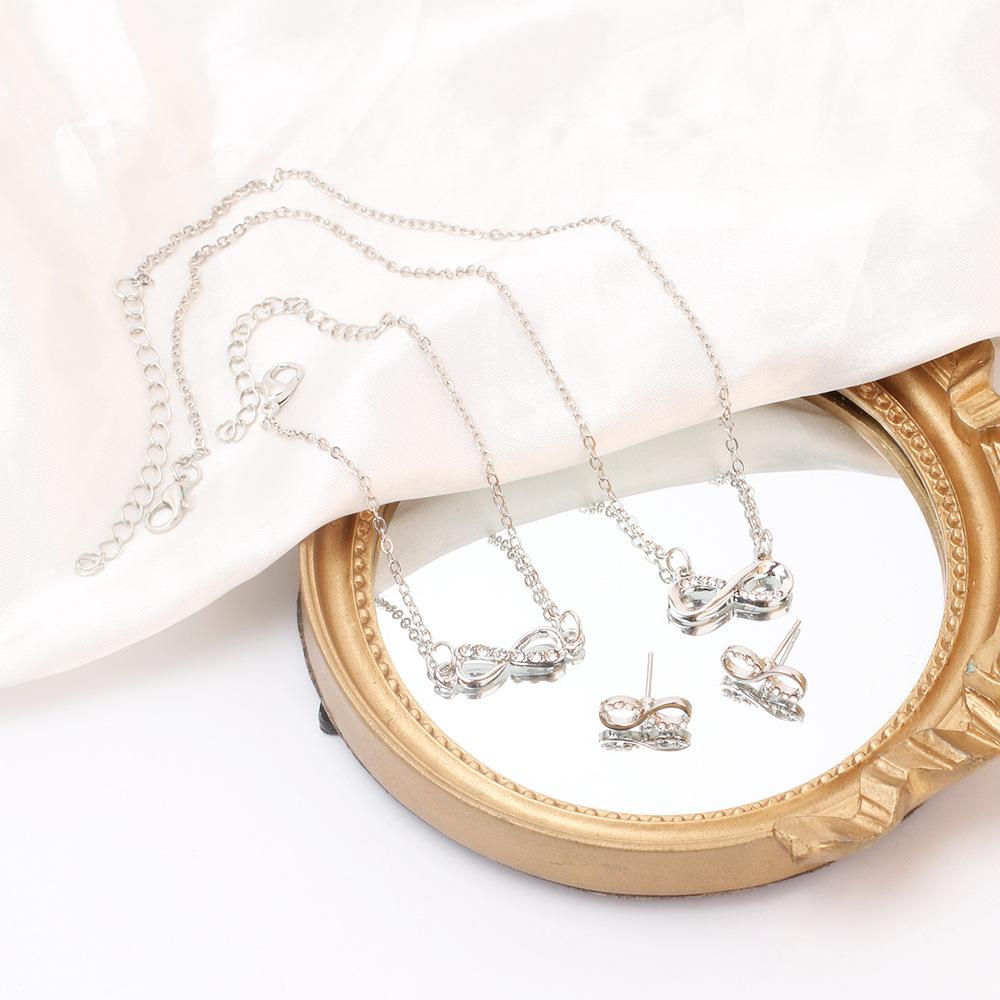 Cold Wind Same 8-character Necklace Bracelet Earrings Combination Set, Fashion Temperament Design Sense Rhinestone Jewelry