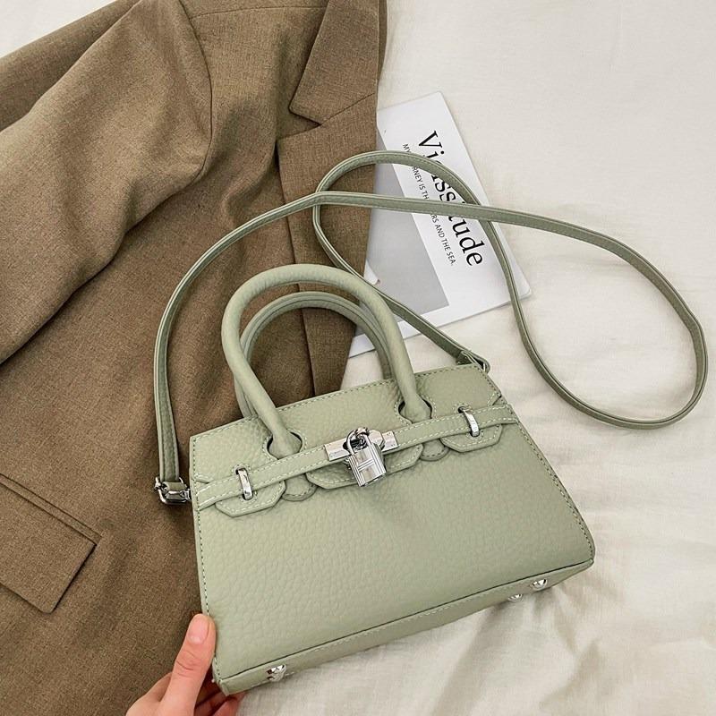 Bag women's new trendy high-end fashion niche design shoulder messenger bag portable platinum bag