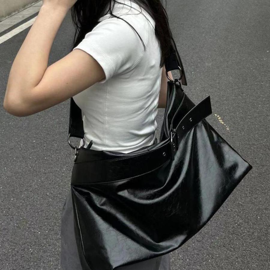 

New Summer Women Handbag Large Capacity Casual Pu Leather Shoulder Bag Korean Style Hobos Bag Youth Crossbody Shoulder Bag Black 45x17x28cm чёрный