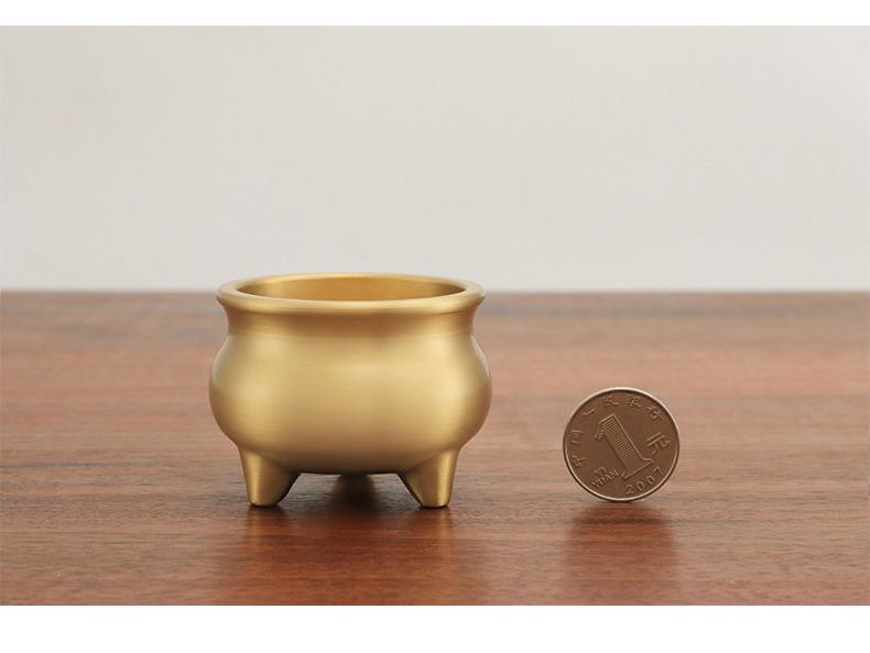 Antique Style Three-Legged Copper Incense Burner - Brass Sandalwood Holder for Household Use