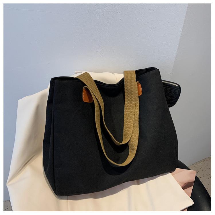 Стильная женская холщовая сумка-тоут большой вместимости для осени 2022 года, городской шик для поездок на работу чёрный