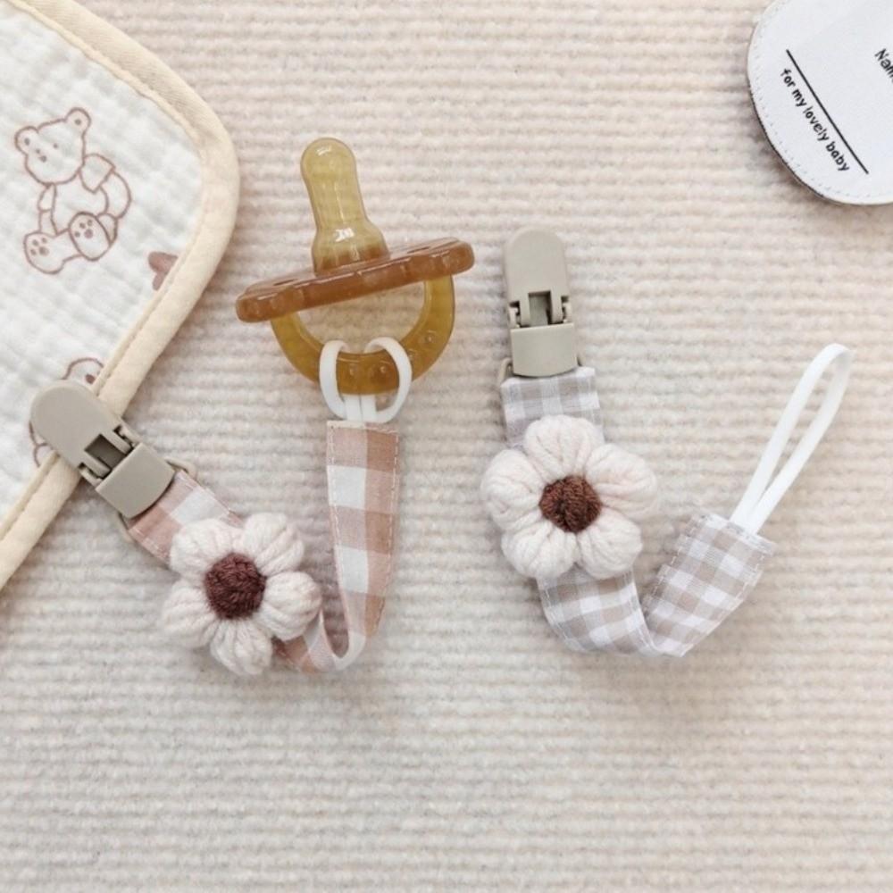 Cute Flower Dummy Nipple Holder Plastic Embroidery Pacifier Clips Baby Pacifier Chain Children