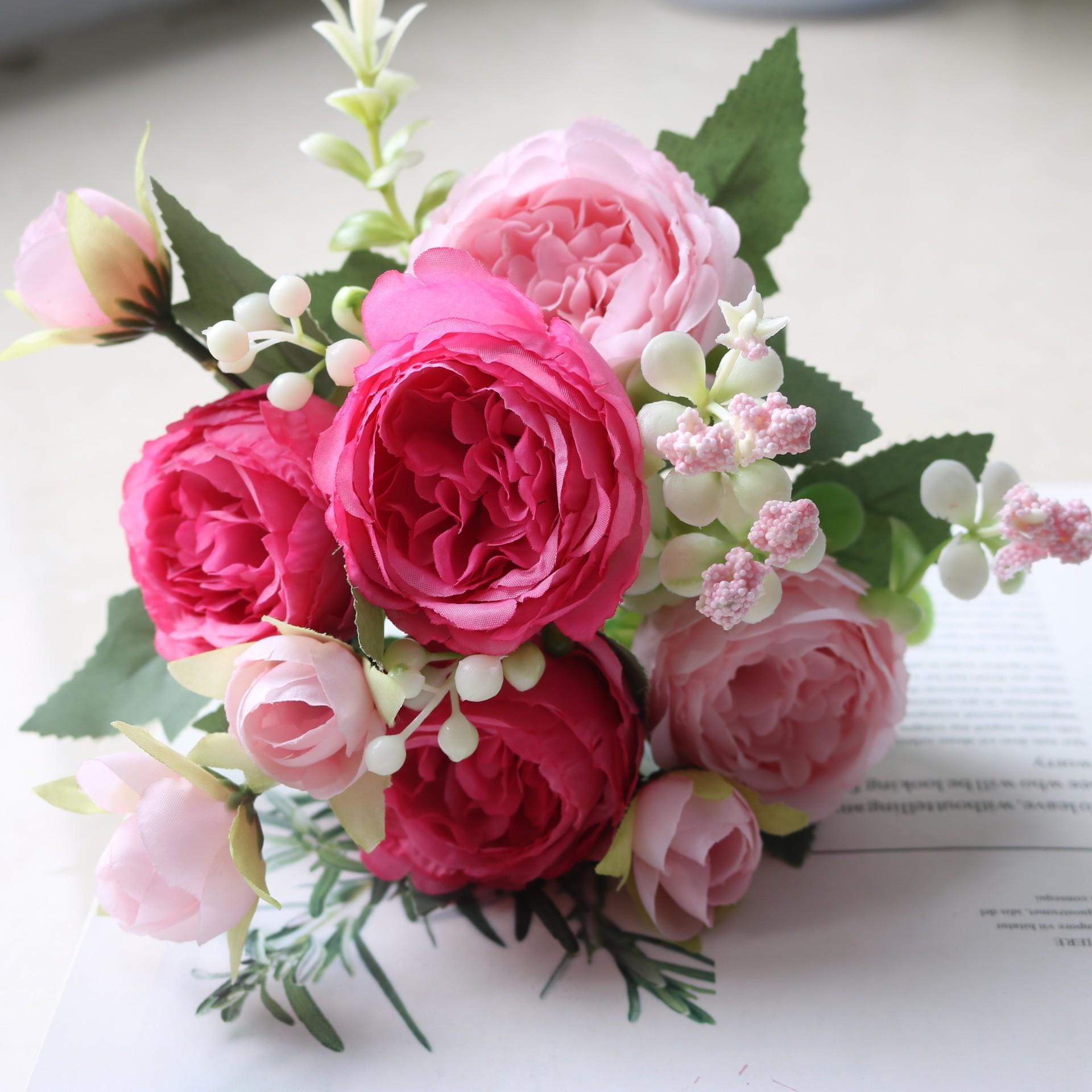 

1 шт. Шелковый пион, искусственный цветок розы, красивый букет цветов, свадебное украшение для дома, искусственный цветок для декора стола, искусственная шелковая цветочная композиция розовый/ярко-розовый