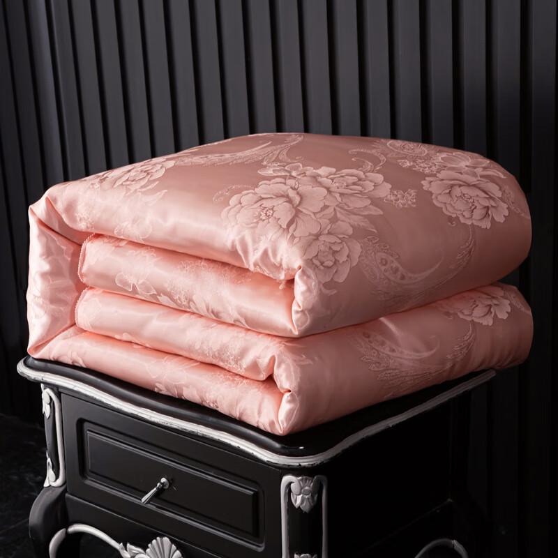 

Шелковое одеяло Мэн Хуобань Пион на все сезоны 1.5x2.0m (4 jin)