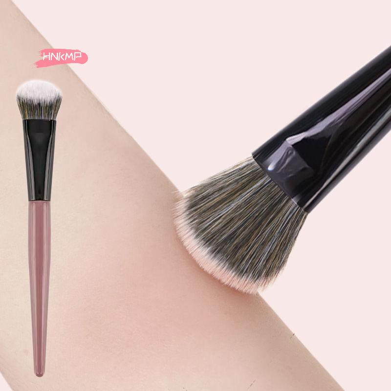 Portable Soft Bristles Blush Brush for Cheeks - Women's Cosmetic Tool for Face Contour Powder Blush Ideal for Beginners Girls