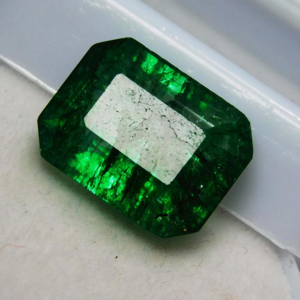 Natural Green Emerald Loose Gemstone 7 ct Colombian Emerald Shape for Jewelry Making and Crafts