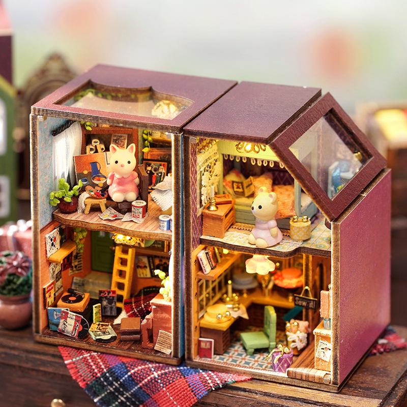 Handmade Mini House Gift: Personalized Building Blocks for Boyfriend/Girlfriend's Home Decor