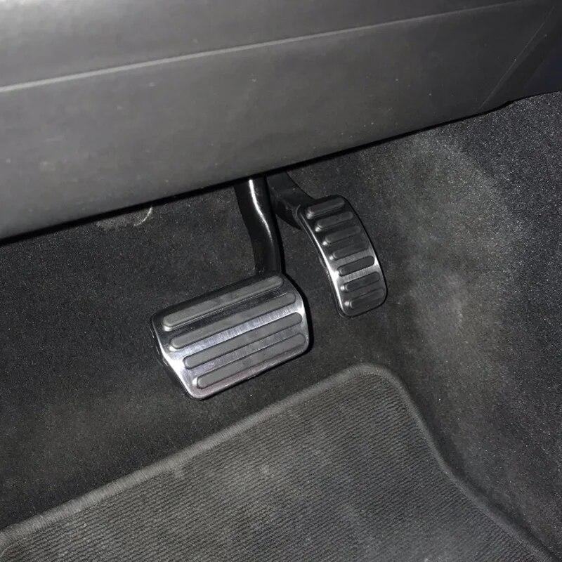 Stainless Steel Foot Rest Pedal Gas & Brake Pedal Anti-slip Pad Cover AT MT For Volvo V40 XC40 C30 C70 S40 GEELY BOYUE
