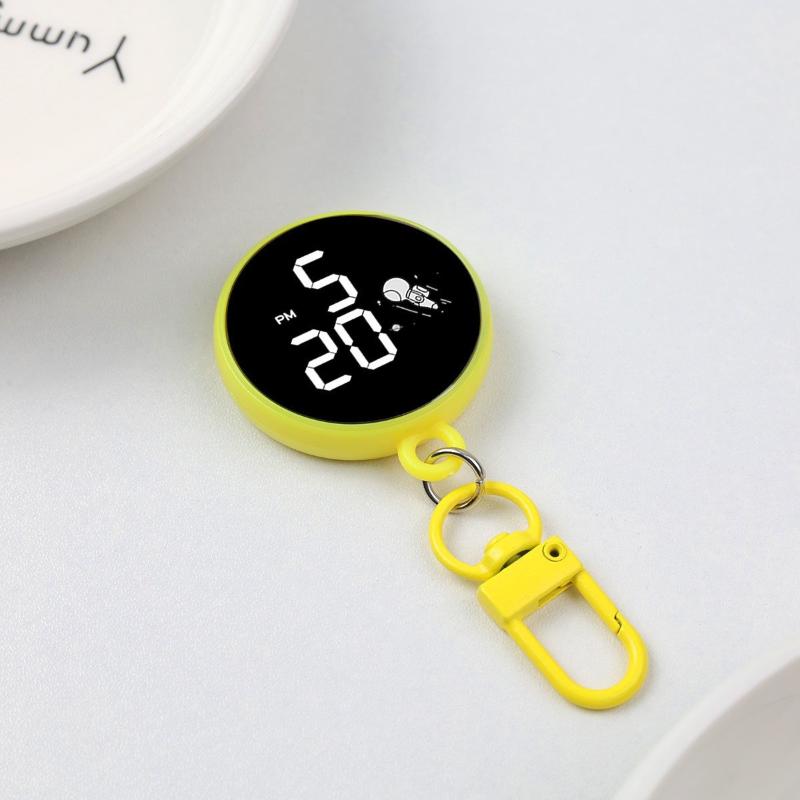 Porte-clés Montre Dessin Animé Étanche Lumineux Affichage Numérique LED Électronique Montre Suspendue Montre de Poche Style Astronaute Horloge