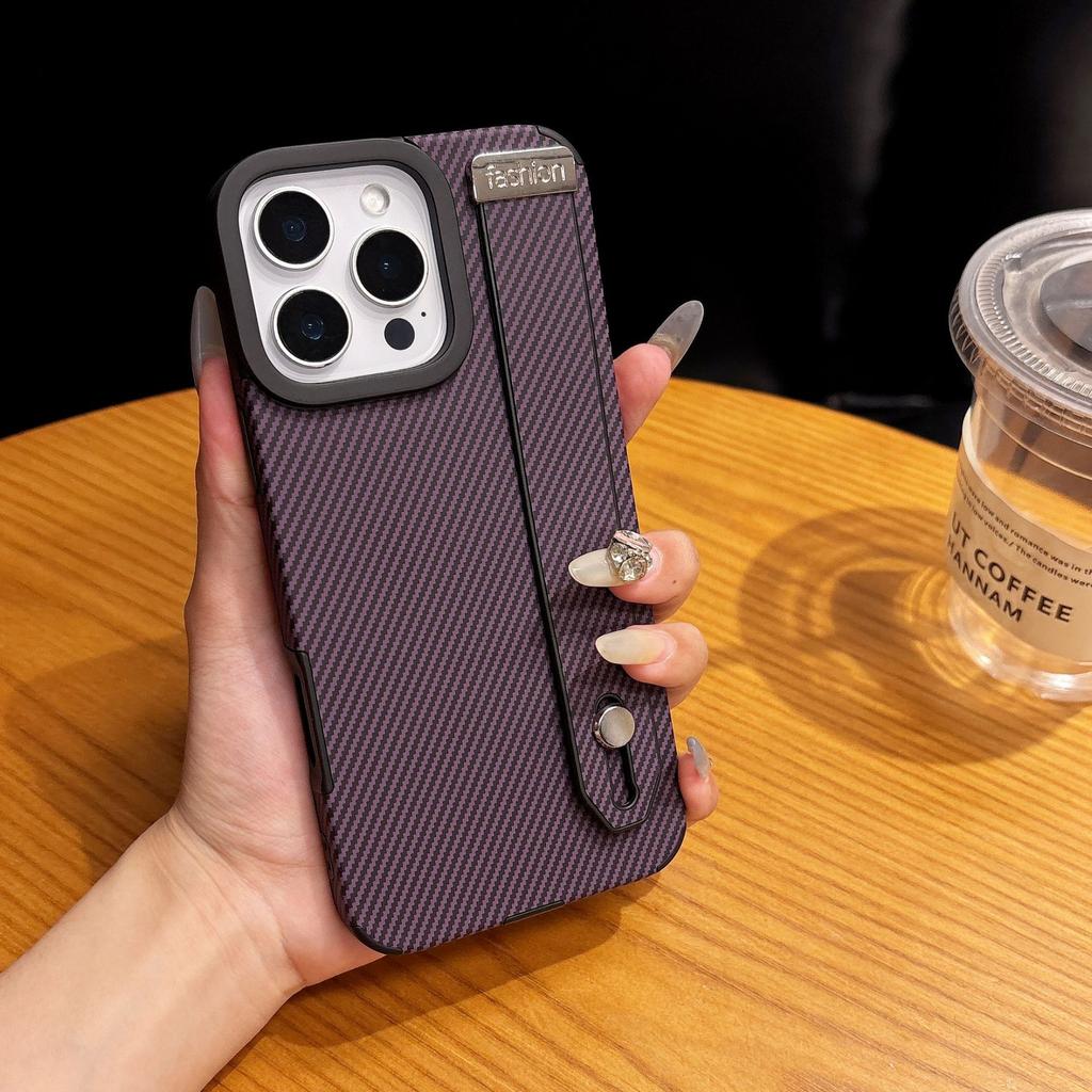 The Carbon Fiber Textured Phone Case Is Suitable for IPhone16promax Wristband Stand and Apple 15 with Built-in Magnetic Case