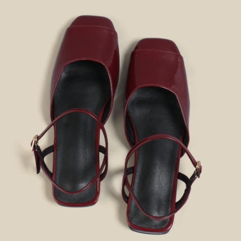 Fashion Summer New Baotou Sandals Women's Fashion Square Head Shallow Mouth Metal One-line Buckle Anti-slip Wear-resistant Flat Shoes