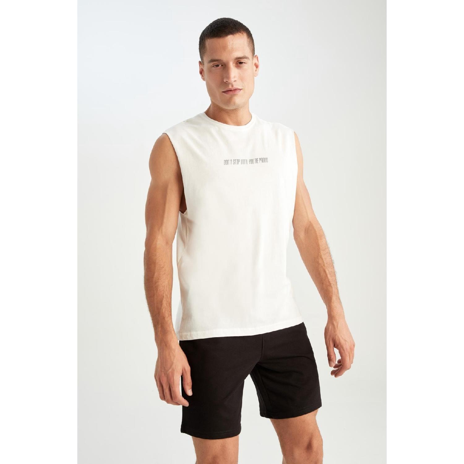 

Майка свободного покроя с круглым вырезом XXL белый