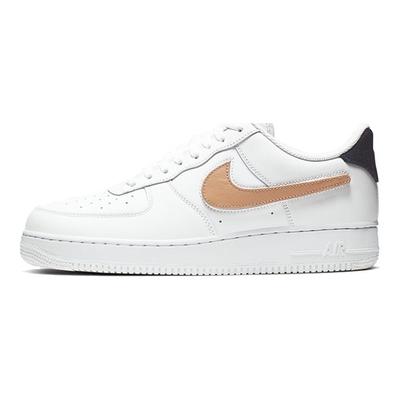 Air Force 1 Low חבילת סוווש ניתקת נעלי סניקרס לבנות עור Vachetta Tan CT2253-100