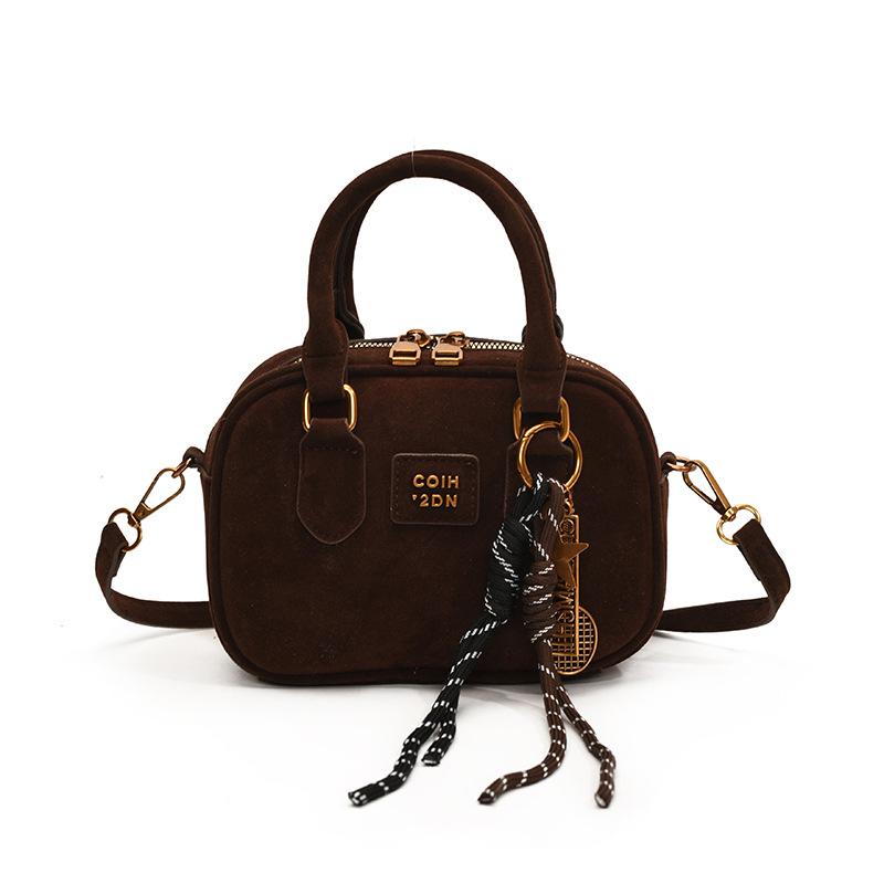 

Premium bag women s 2025 new trendy fashion shoulder messenger small square bag retro casual portable bowling bag no pendant