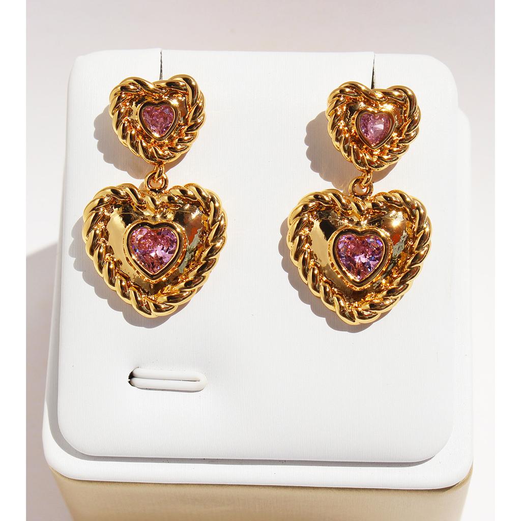 French Retro Twist Phnom Penh Love Earrings Female Temperament Pink Zircon Peach Heart Earrings Earrings Female 92