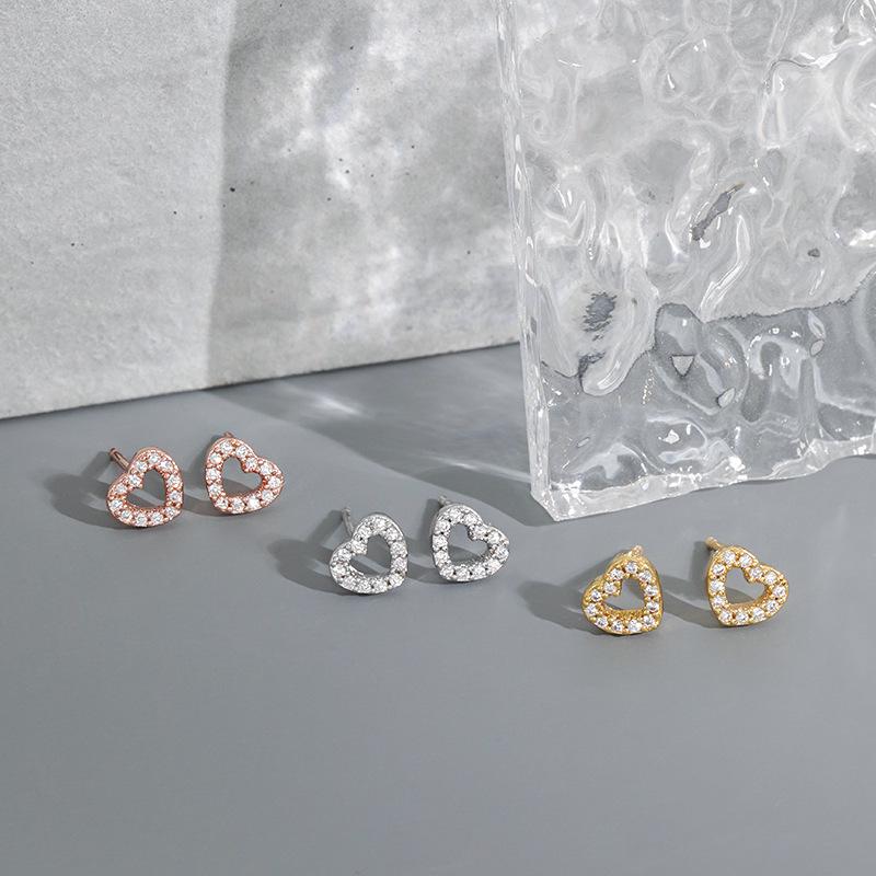 Korean Style 18K Diamond Heart Earrings with 3A Zircon - Versatile, Fashionable, and Simple Design
