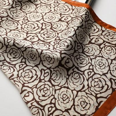 Accessori – Sciarpe e foulard