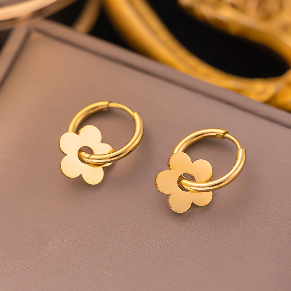 

Fashion Sunflower Circular Hoop Earrings Simple Removable Stainless Steel Earrings For Girls Birthday Party Gift