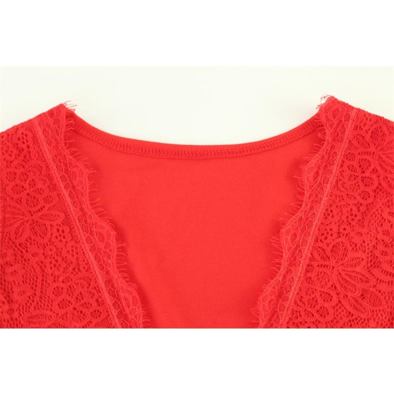 Women's Fashion Sexy Lace V-neck Splicing Temperament Spice Girl Bag Buttock Short Dress