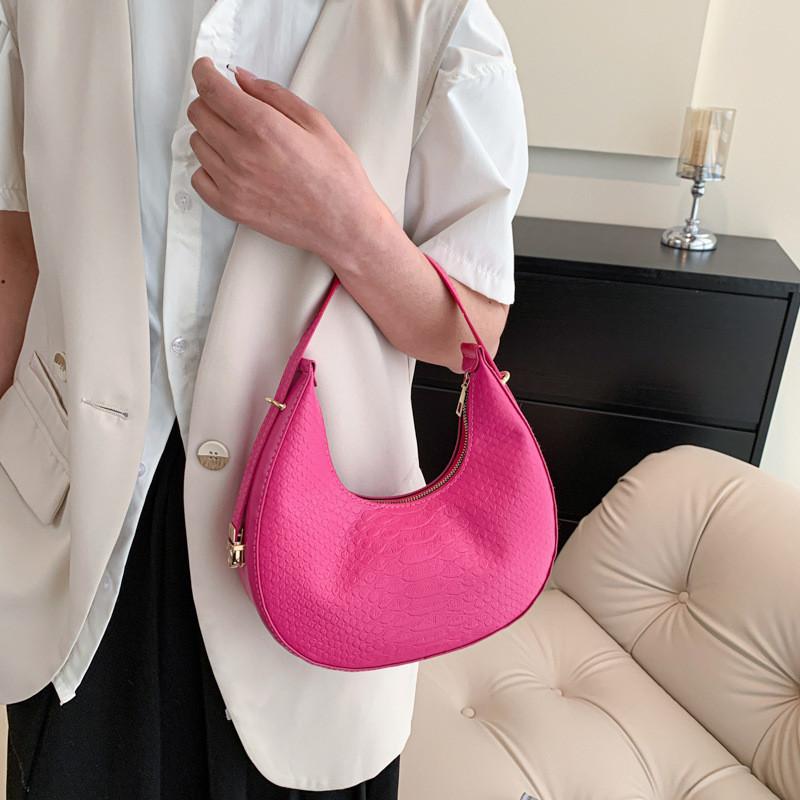 Retro Minimalist Crescent Bag 2023 New Women's Bag Street Fashion Shoulder Bag Trendy Armpit Bag