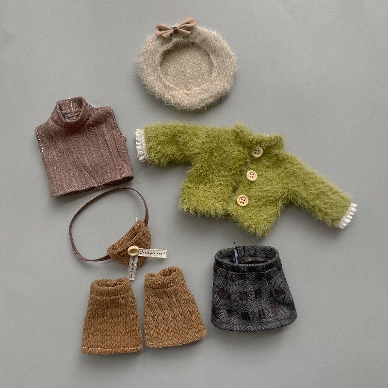 Vestito Invernale Carino per Bambola da 30cm Completo 16 Accessori per Bambola Giocattolo Vestire per Bambine
