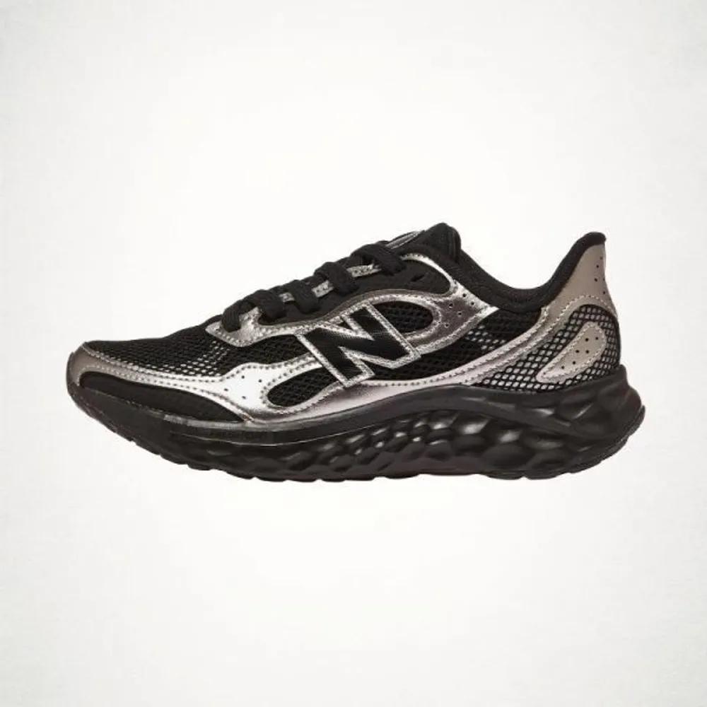 New Balance Arish V4 WARISTE4 - E4 1640296 235