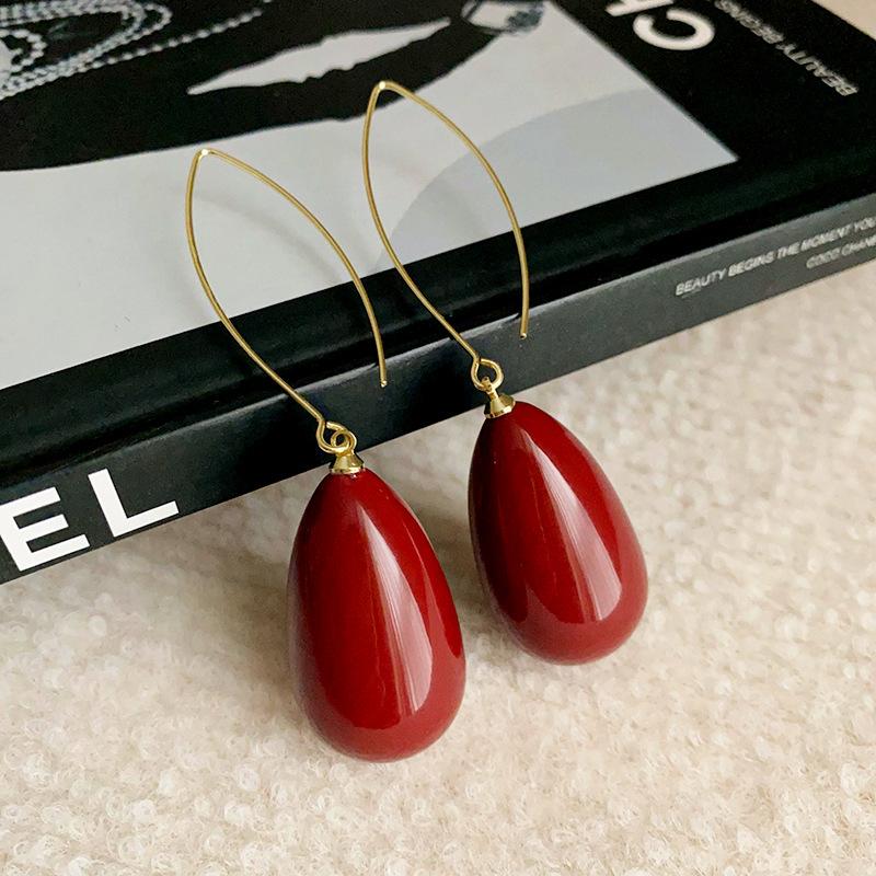French Geometric Water Drop Pearl Earrings Retro Fashion Temperament Ear Hook New High-end Versatile Earrings Women
