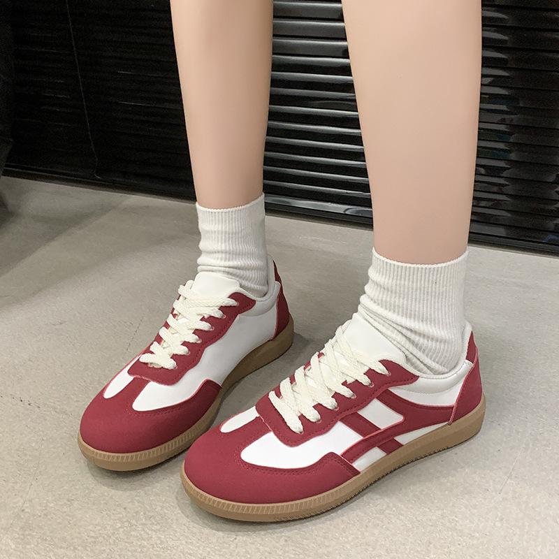 Burgundy German training shoes women's spring new fashion flat-bottomed lace-up casual shoes ins retro low-top board shoes