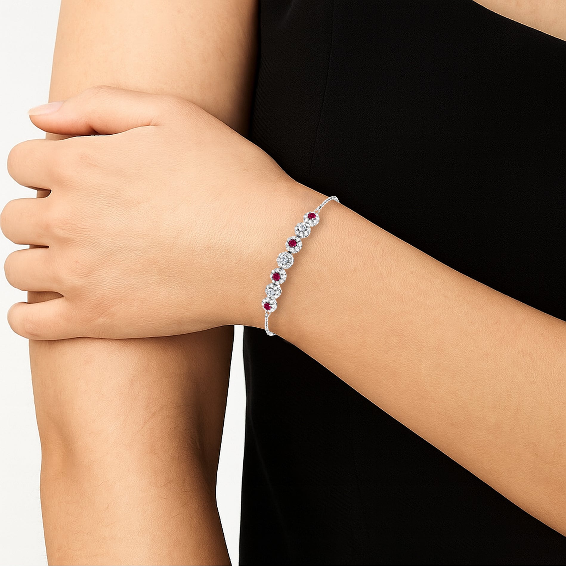 Теннисный браслет из рубинов - серебро 925 пробы