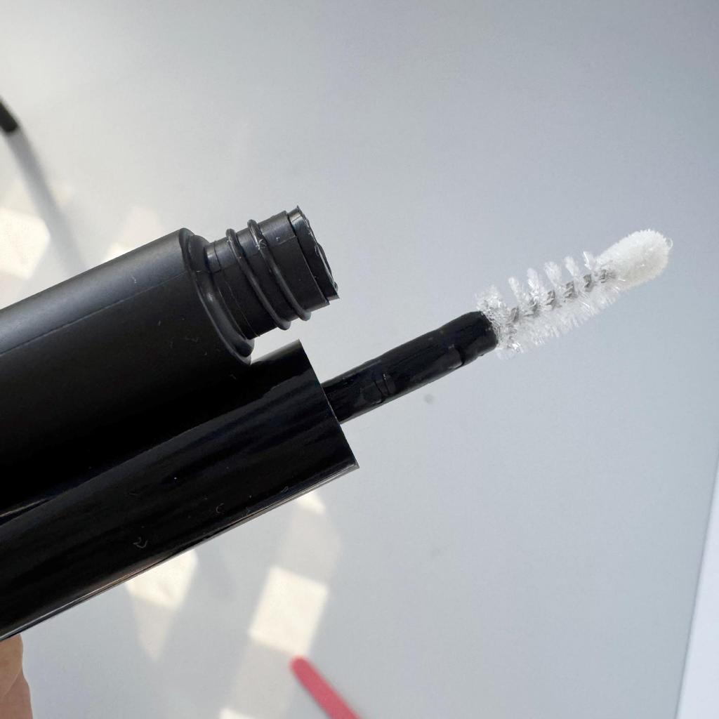 Double-Headed Eyelash Glue & Remover: Quick-Drying, Long-Lasting Formula for Easy Self-Application
