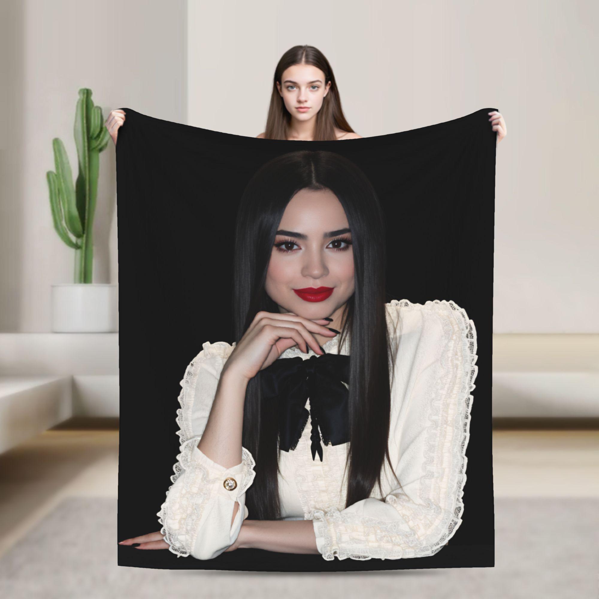 Actor Sofia Carson  Plush Blanket Kids  Flannel Throw Blanket For Outdoor Warm Soft Design Quality Bedspread Gift Idea 75x90cm