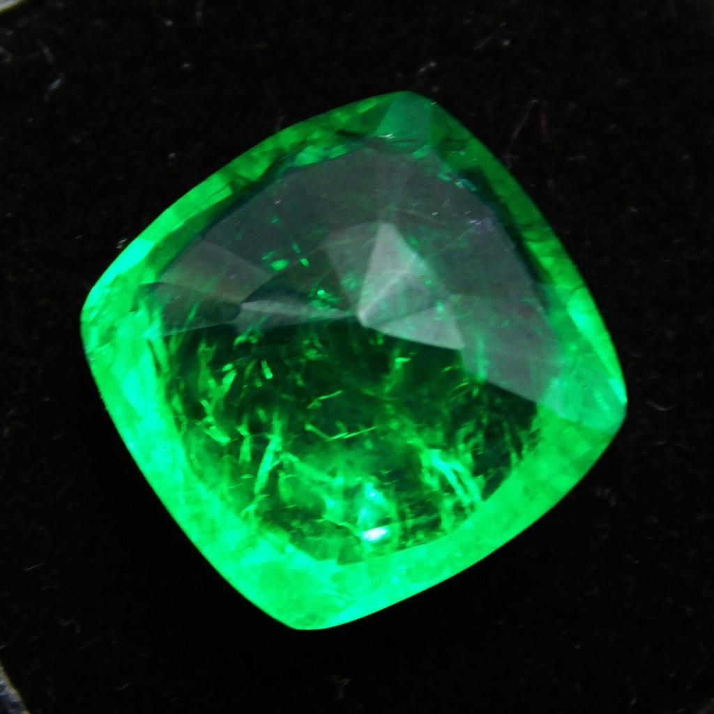Natural Green Emerald Loose Gemstone 8.16 ct Top Rich Square Cushion for Jewelry Making and Crafts