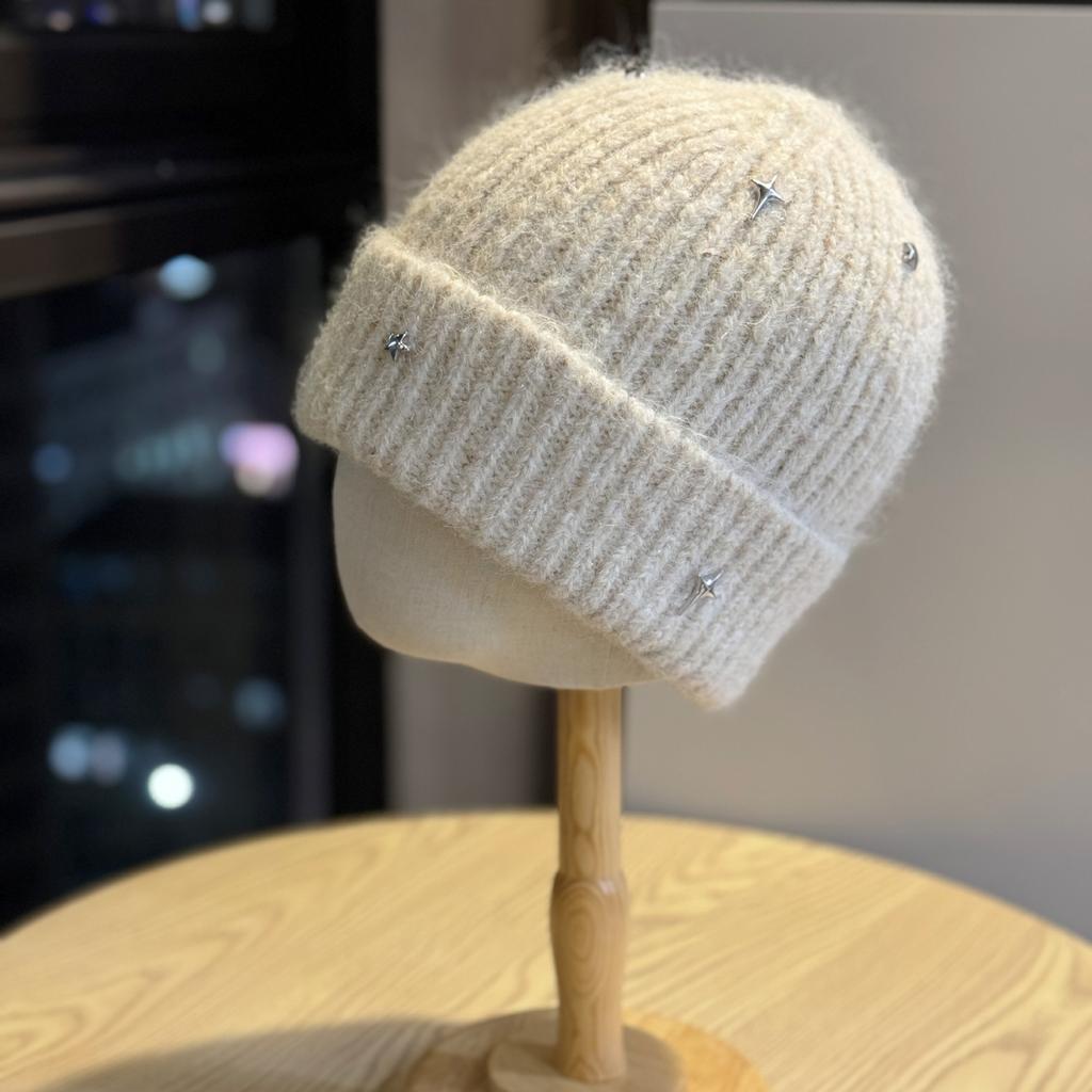 New Face Showing Little Star Sequined Knitted Hat for Women Korean Style Winter All Match Woolen Hat Travel Warm Ear Protection Hat