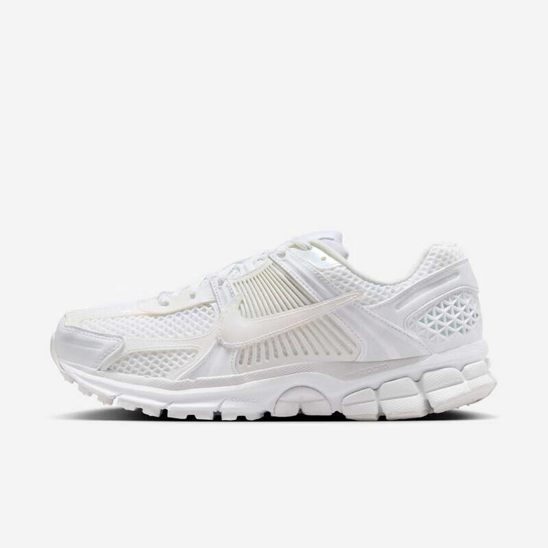 Nike Women s Zoom Athletic Casual Shoes 38.5